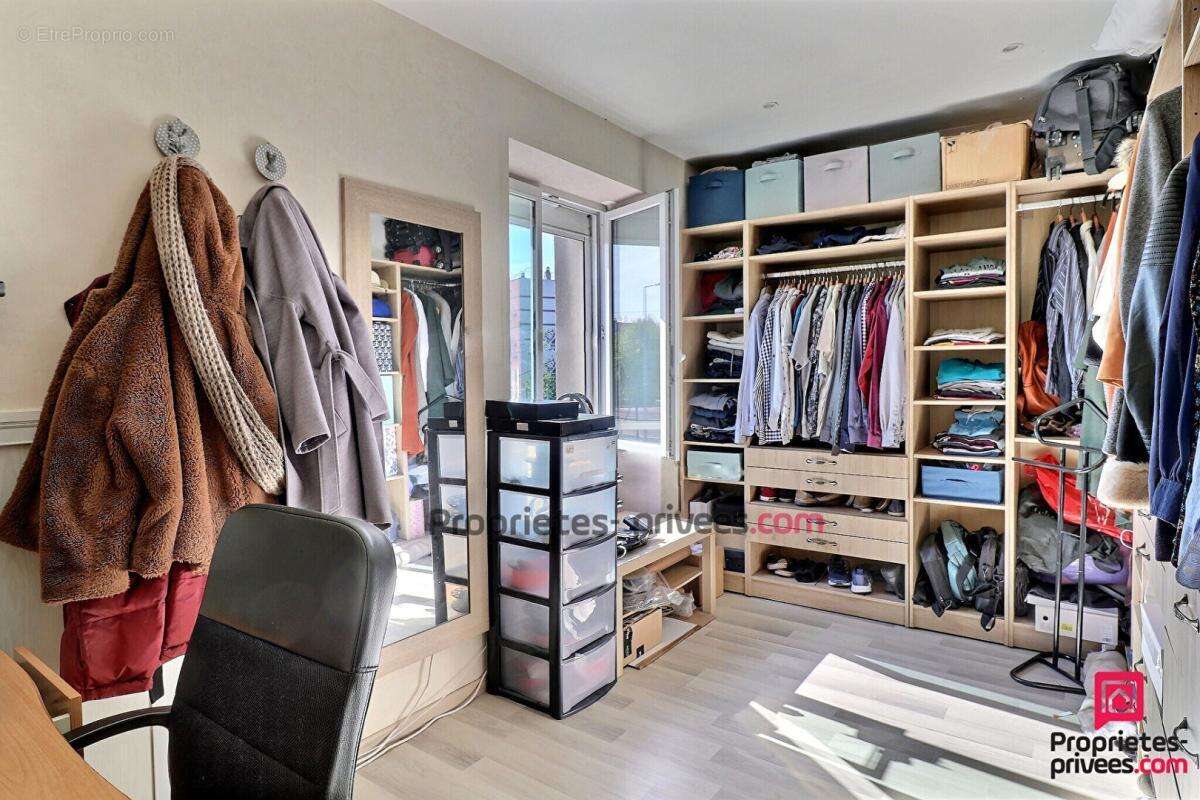 Appartement 4 Pièces avec Jardin Privatif et Garage à Sainte-Geneviève-des-Bois - photo 8