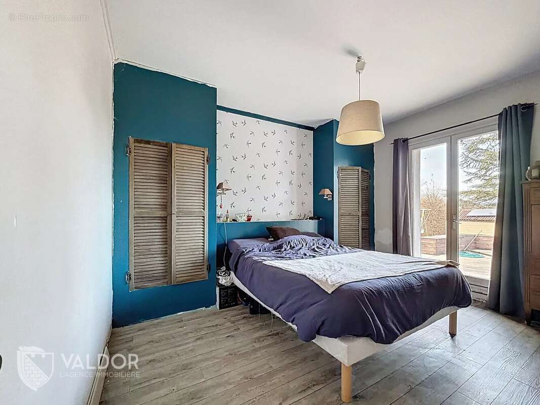 Maison à MOGNENEINS