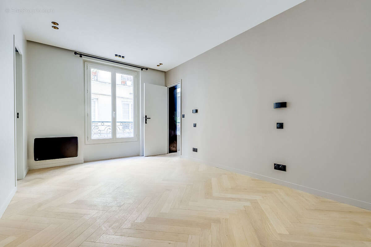 Appartement à PARIS-9E