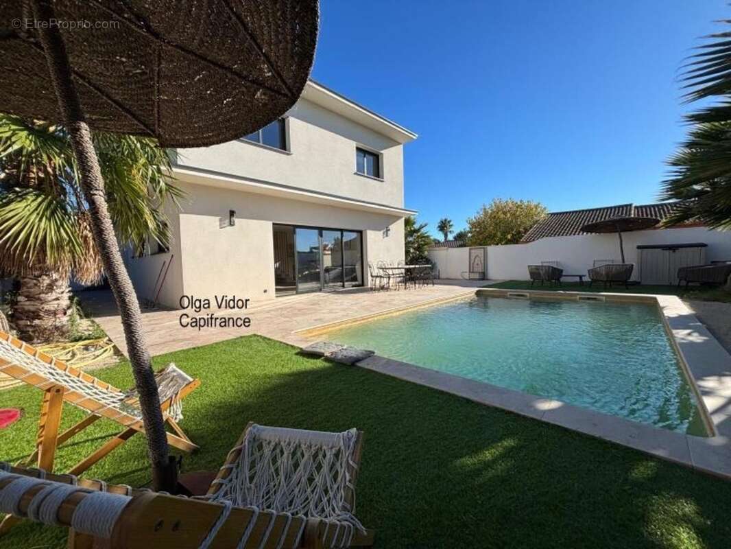 Dpt  (34), à vendre  GRAU D'AGDE  villa P6  195 m² avec piscine, garage, suites parentales - photo 7
