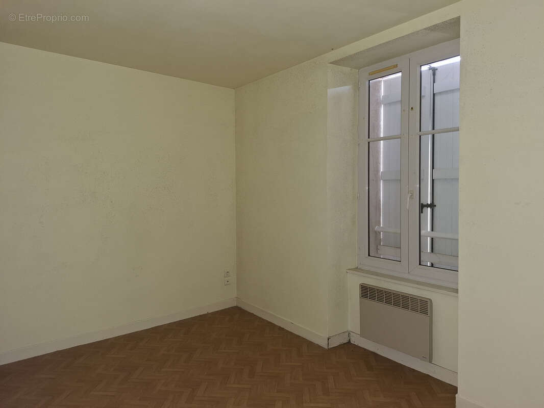 Maison à SAINT-ETIENNE-DE-MER-MORTE