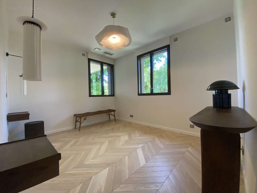 Maison à MAGNY-LE-HONGRE