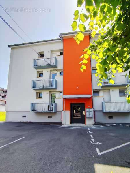 Appartement à GRAND-CHARMONT