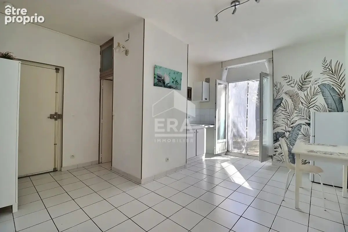 Appartement à LA GARENNE-COLOMBES