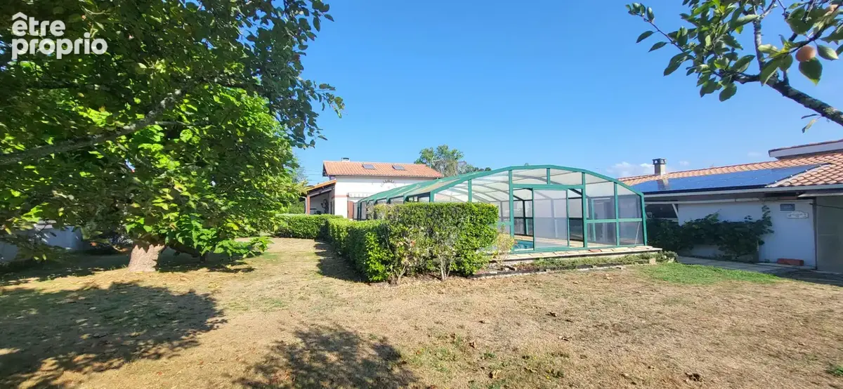 Vaste maison avec piscine proche centre - photo 2