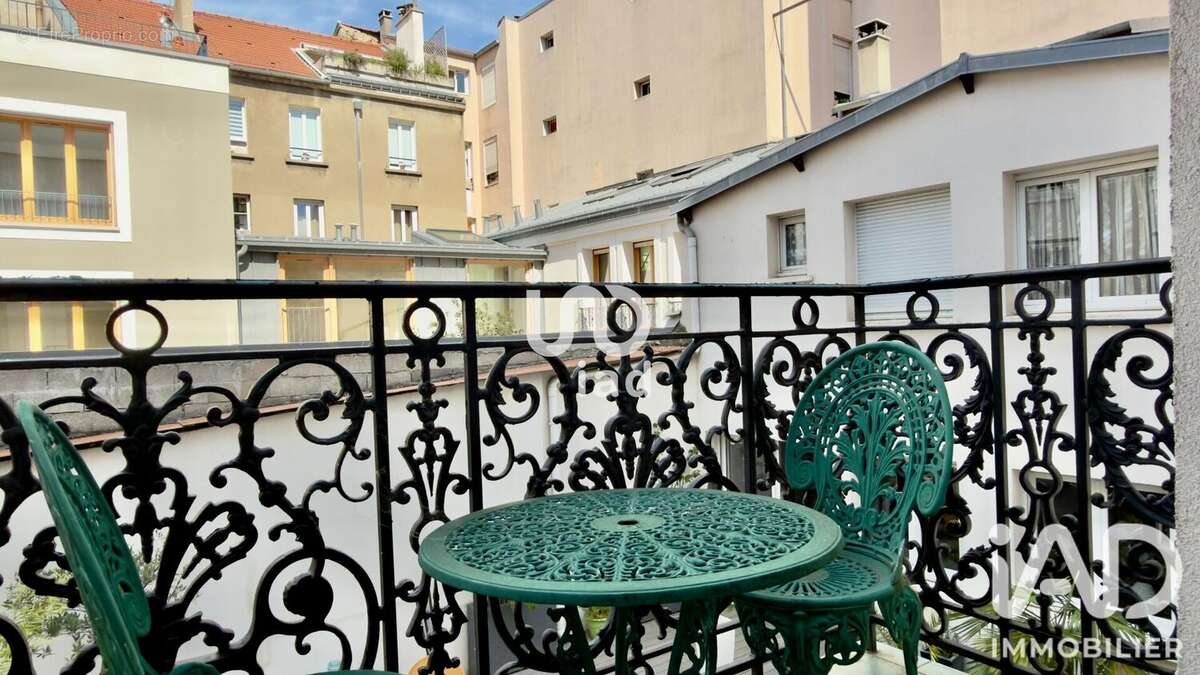 Appartement 247 m² à Clichy  - photo 4