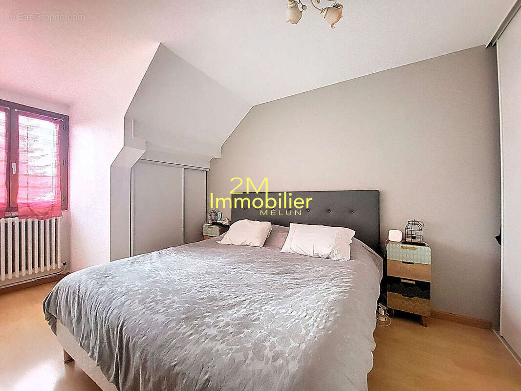 Maison à VAUX-LE-PENIL