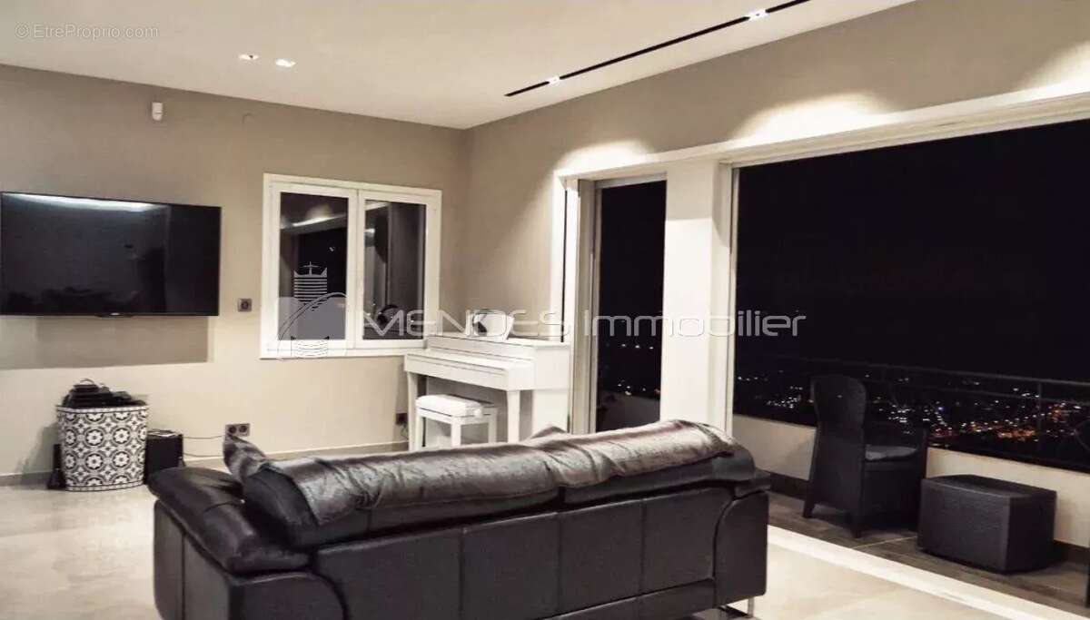 Appartement à ROQUEBRUNE-CAP-MARTIN