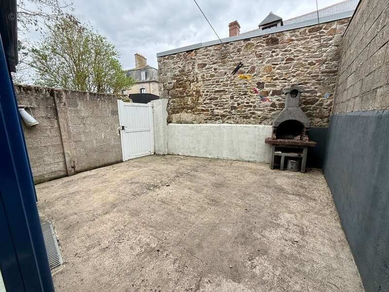 Maison à SAINT-SULIAC