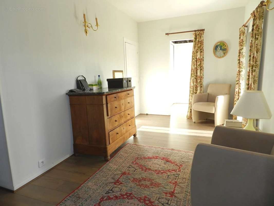 Maison à SAINT-PIERRE-SUR-DIVES