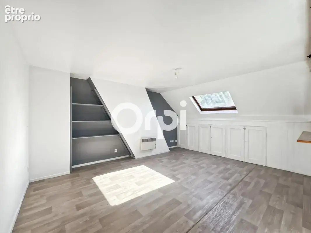 Appartement T3 de 50 m² avec charme et vue d'exception sur la Basilique Notre-Dame - photo 2