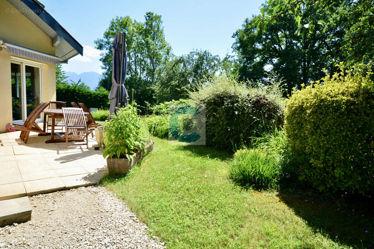 Maison à CONTAMINE-SUR-ARVE