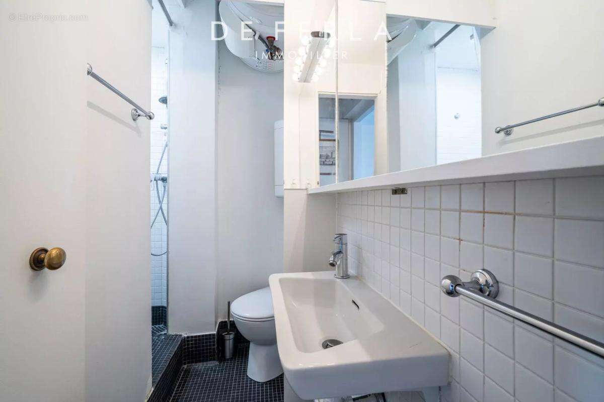 Appartement à PARIS-7E