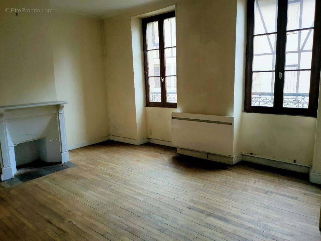 Appartement à BEAULIEU-SUR-DORDOGNE