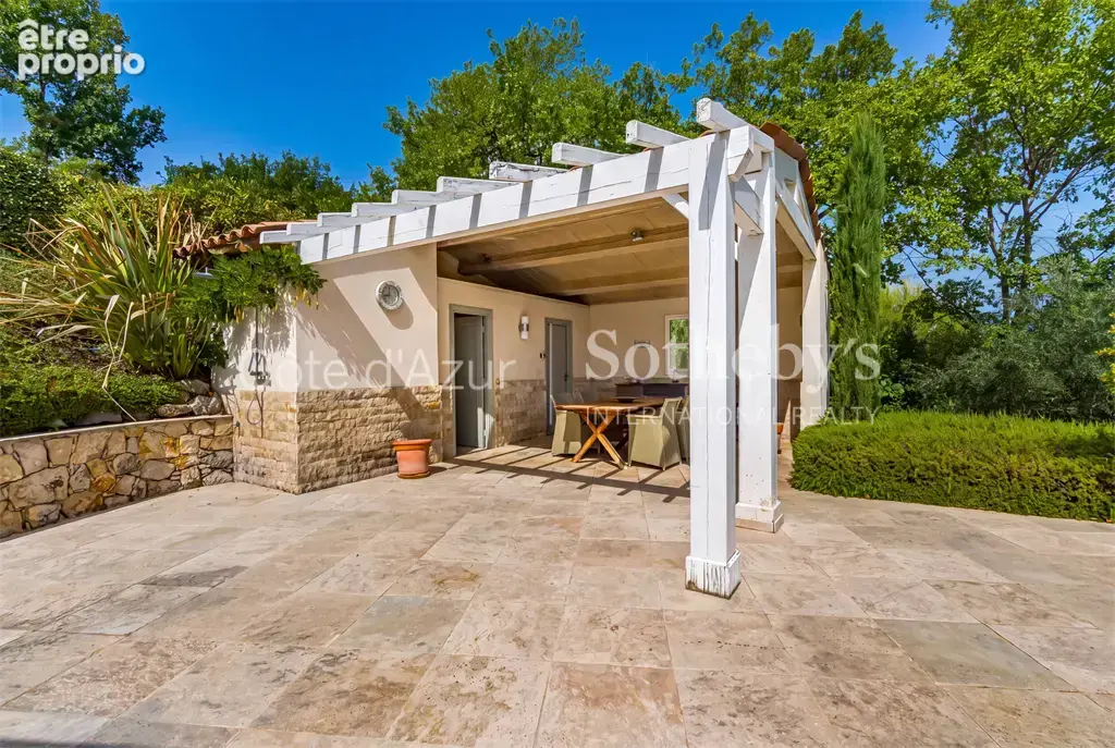 Tourrettes, villa avec piscine à débordement dans le domaine de Terre Blanche - photo 8