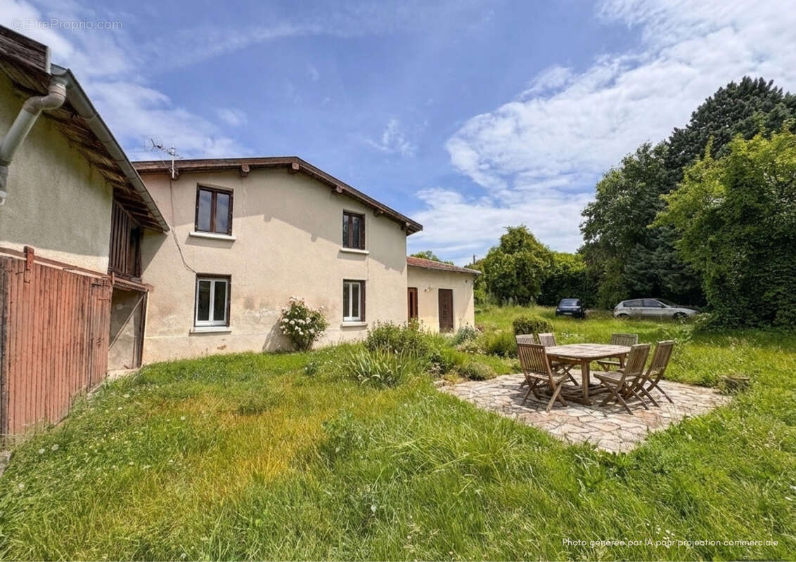 Maison à SAINT-CLAIR-DU-RHONE