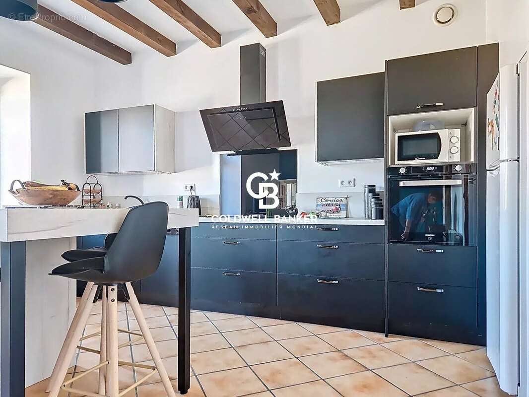 Maison à SAINT-JEAN-D&#039;ANGELY