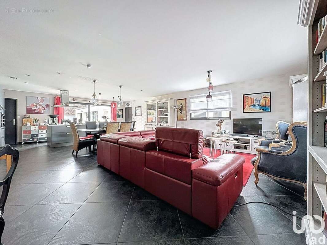 Photo 2 - Maison à CHARRON