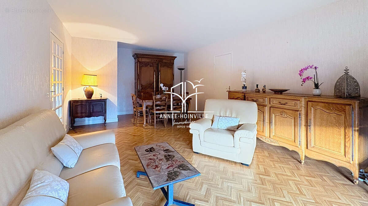 Appartement à DEAUVILLE