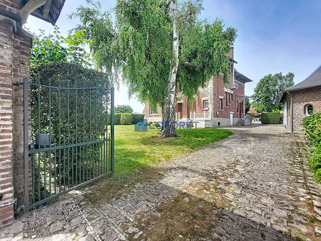 Maison à FLAVY-LE-MARTEL