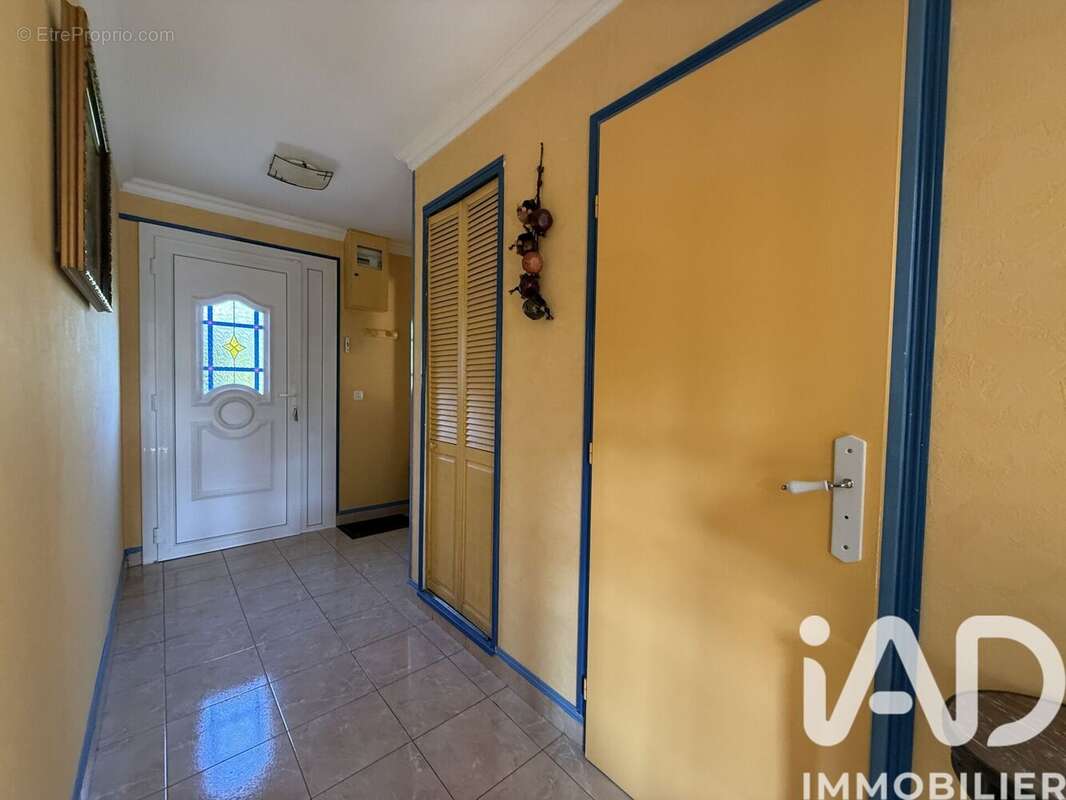 Maison 135 m² à Val-De-Reuil  - photo 6