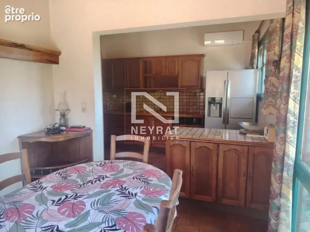 Maison 228 m² à Saint-Marcel  - photo 10