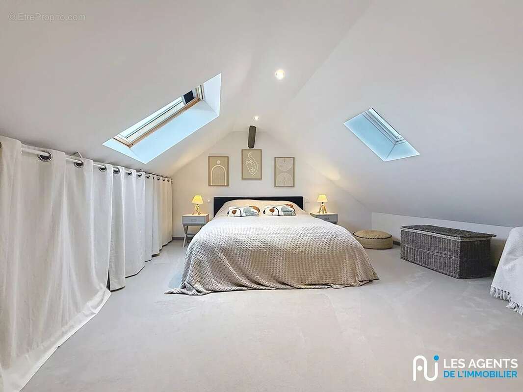 Maison à SAINT-LYE-LA-FORET