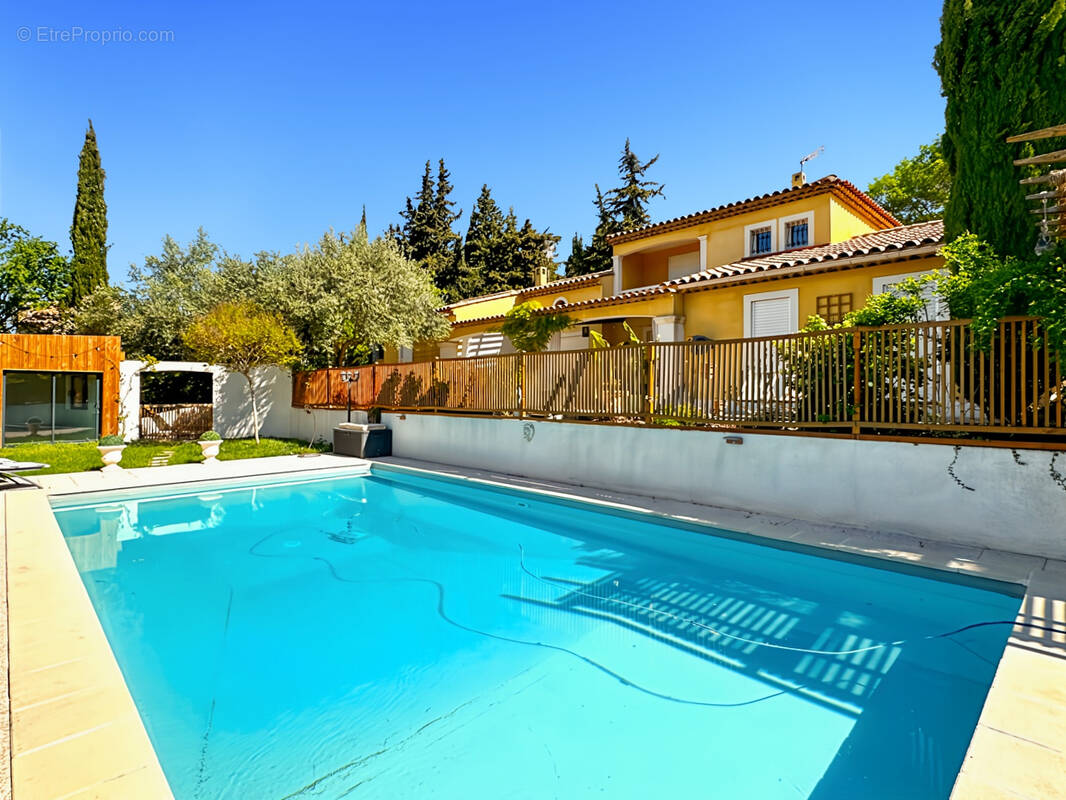 Maison à BOUC-BEL-AIR