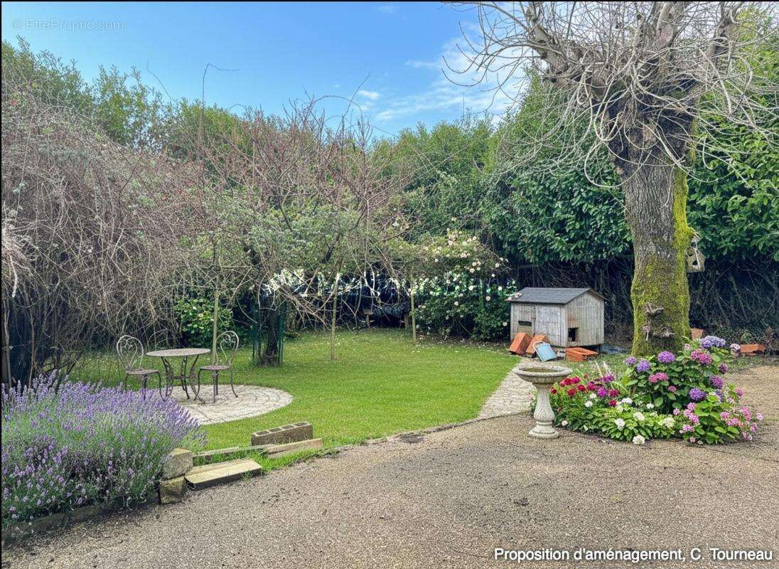 Maison à PLOUGOUMELEN