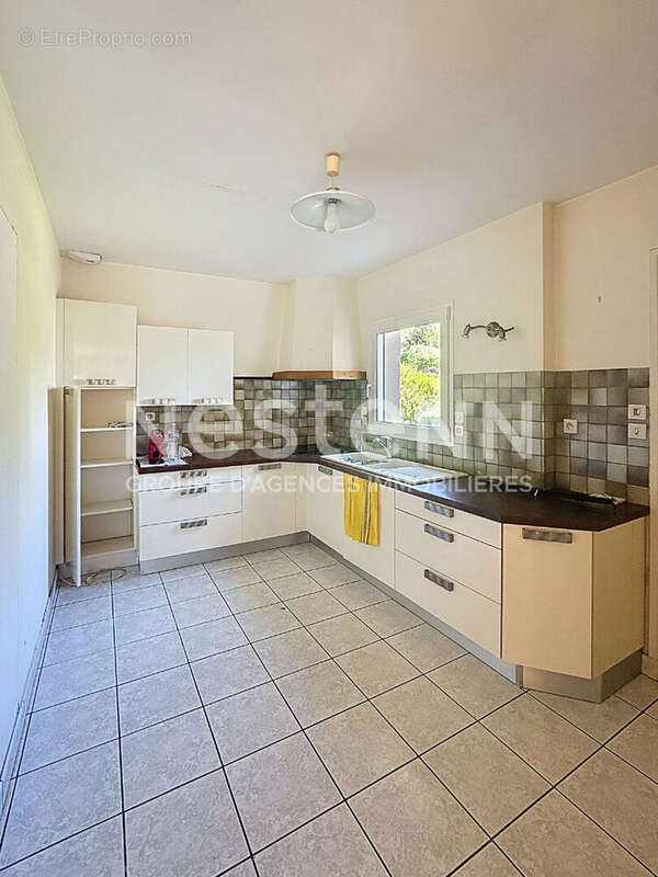 Maison à CAMARET-SUR-MER