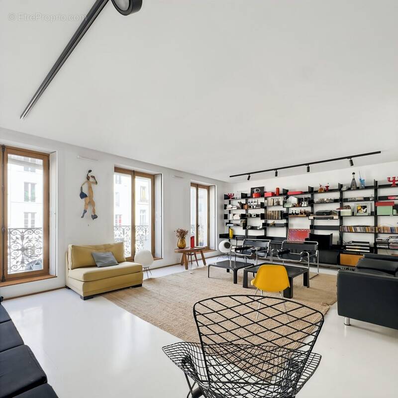 Appartement à PARIS-10E