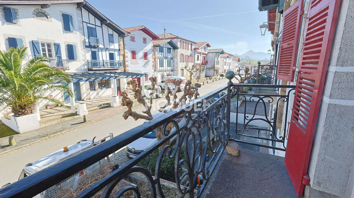 Appartement à AINHOA
