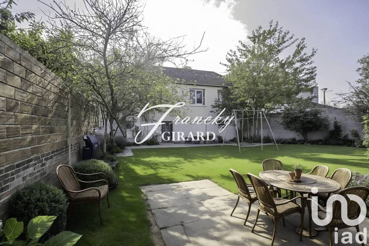 Photo 1 - Maison à VILLIERS-LE-BEL