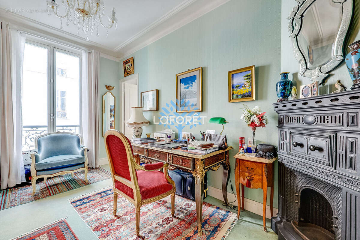 Appartement à PARIS-12E