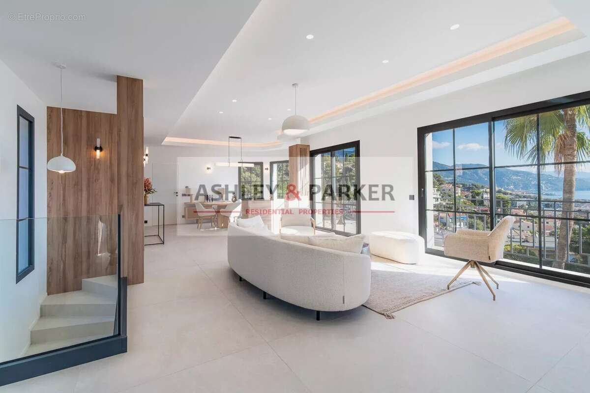 Maison à ROQUEBRUNE-CAP-MARTIN