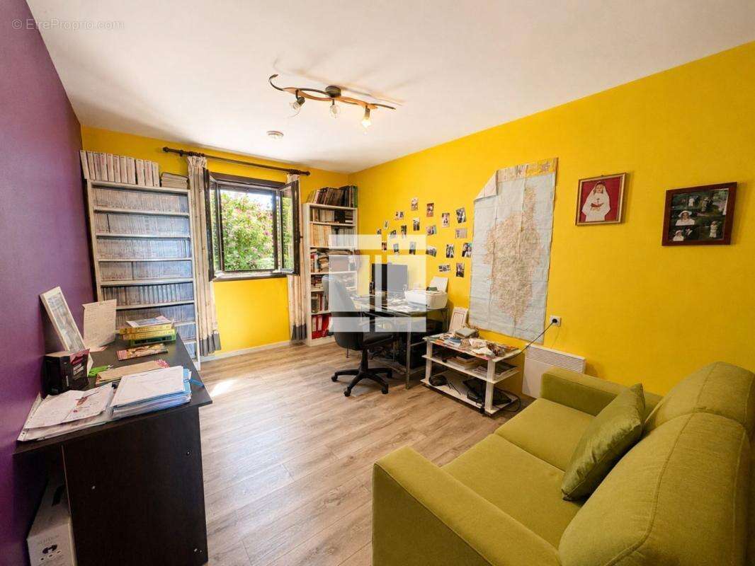 Maison de 152m2 avec un terrain de 2905m2 - photo 13