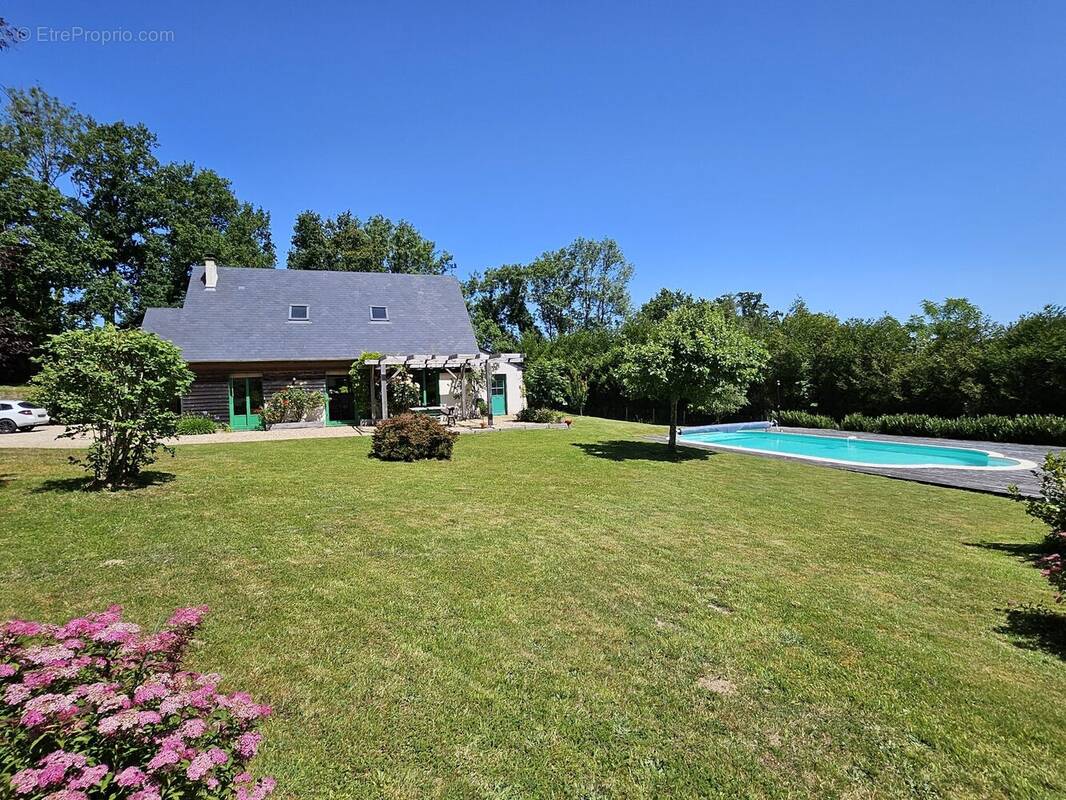 Maison à MANNEVILLE-LA-PIPARD