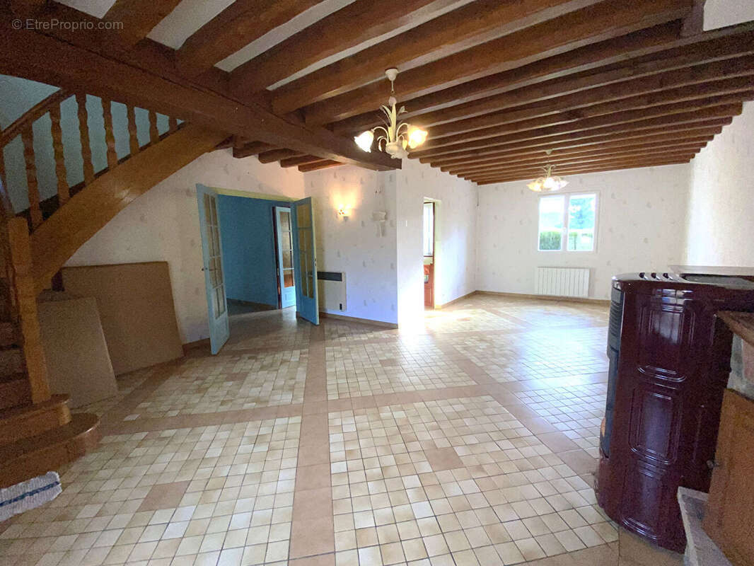 Maison à PRECY-SUR-VRIN