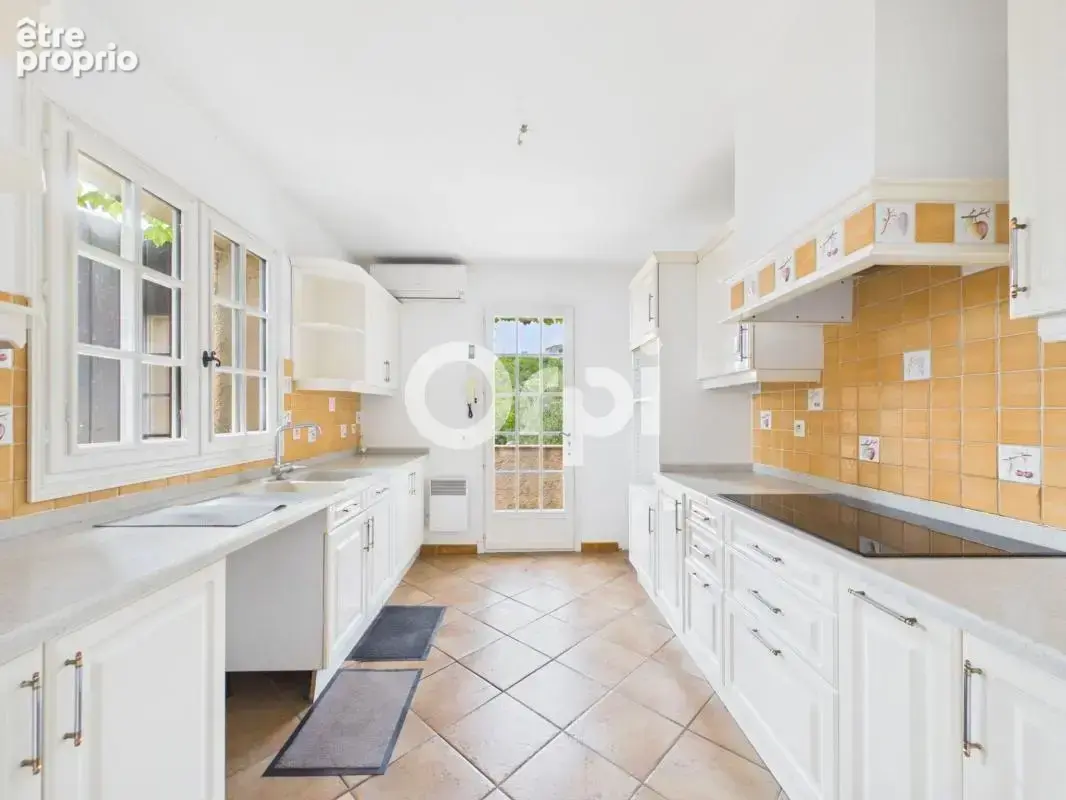 A rafraichir - maison individuelle + dependance + garage + piscine + annexes - photo 9