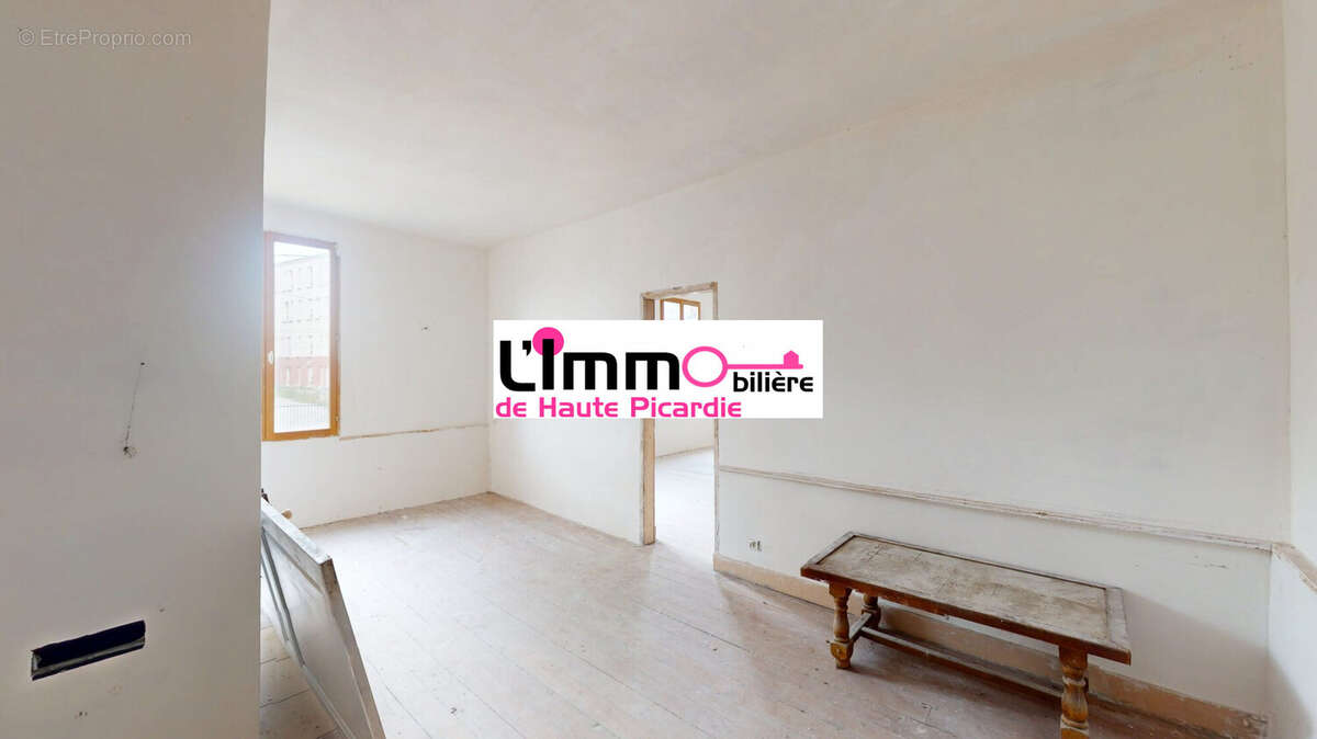 Appartement 223 m² à Caix  - photo 7