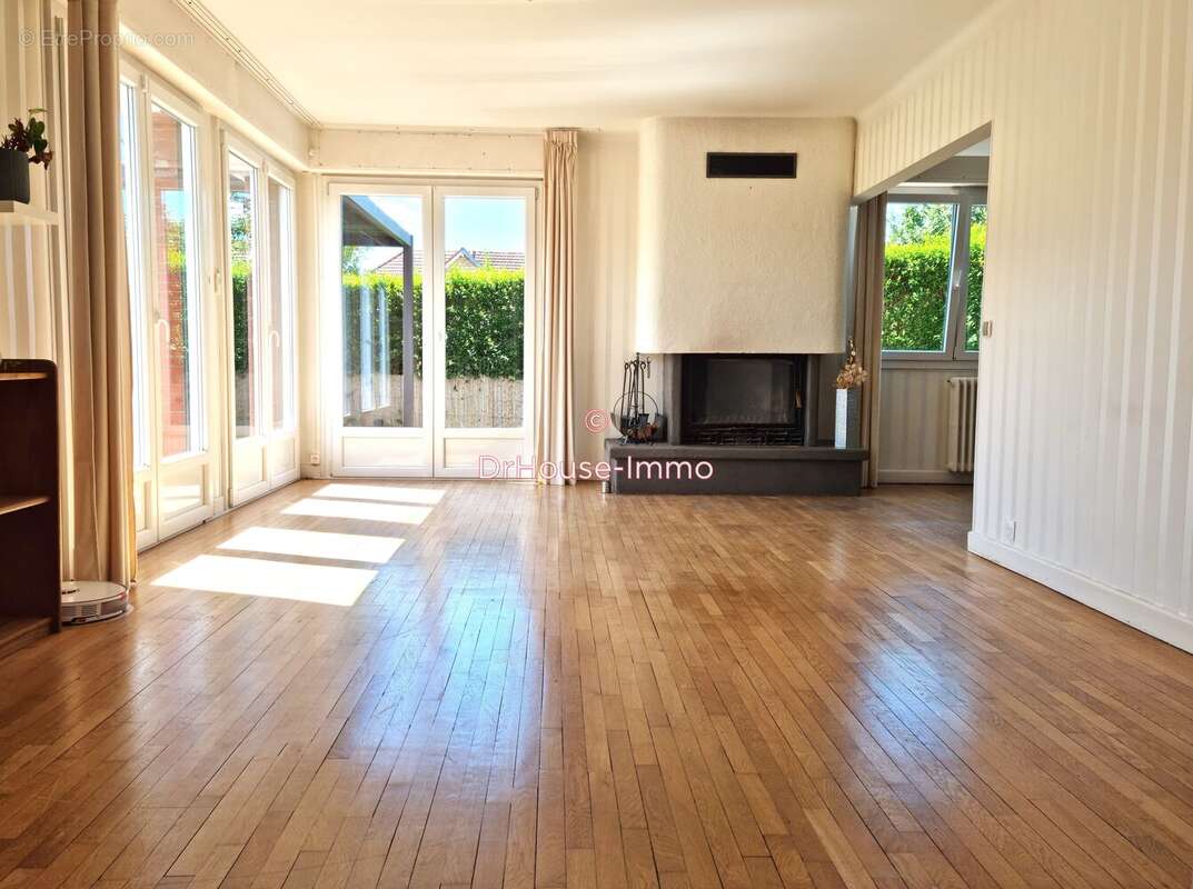 Maison 236 m² à Charmes  - photo 97