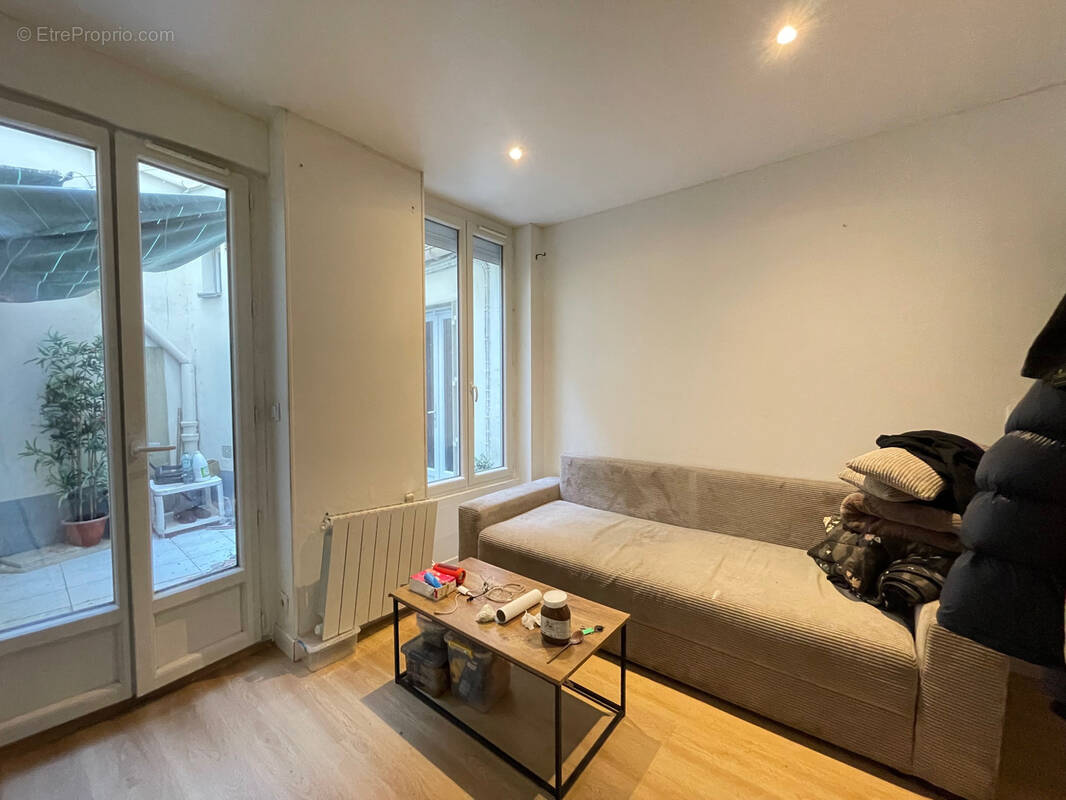 Appartement à PARIS-17E