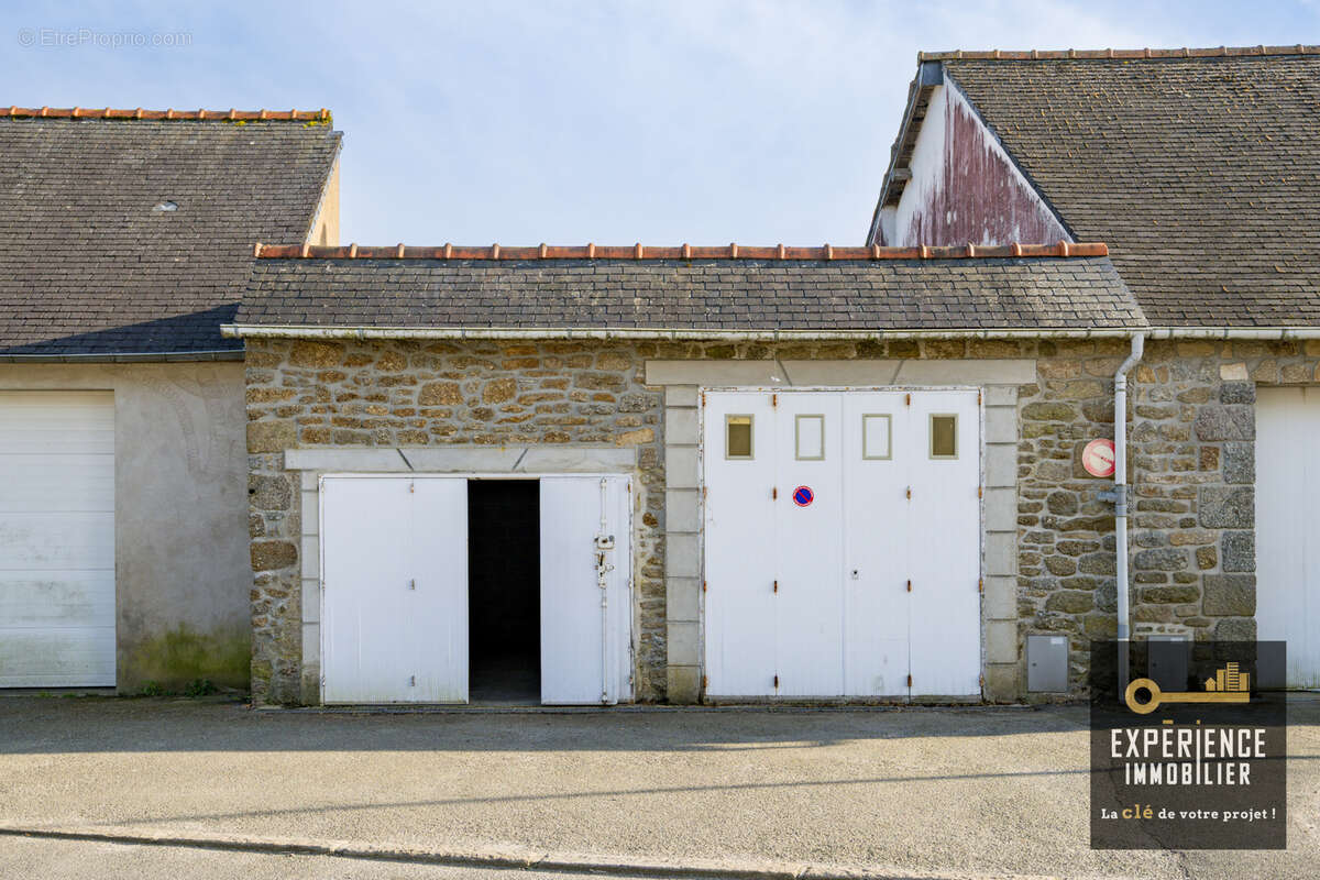 Maison à QUINTIN