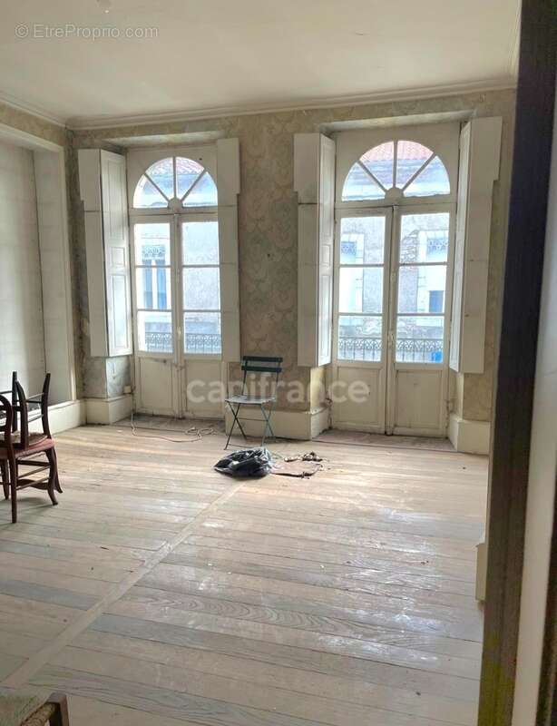 Appartement à MONTREJEAU