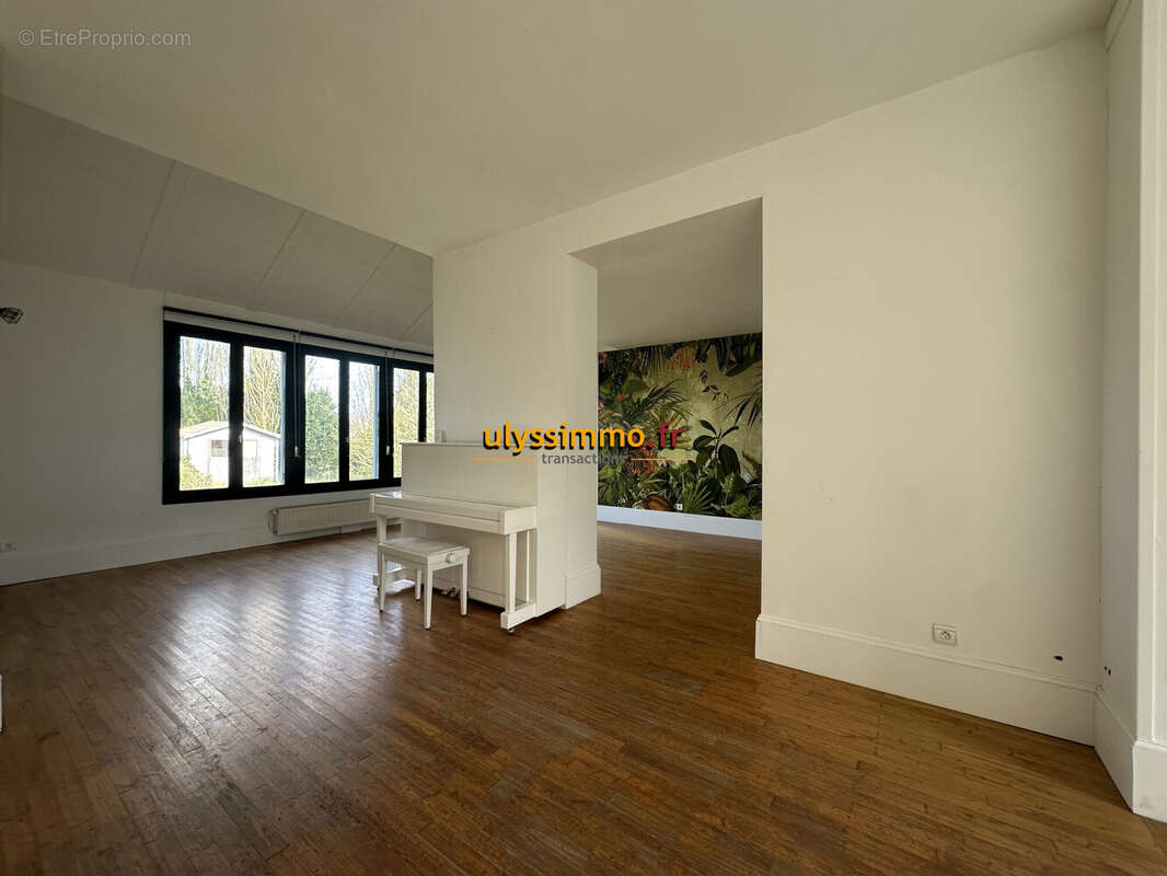 séjour - Maison à BEAUCOURT-EN-SANTERRE