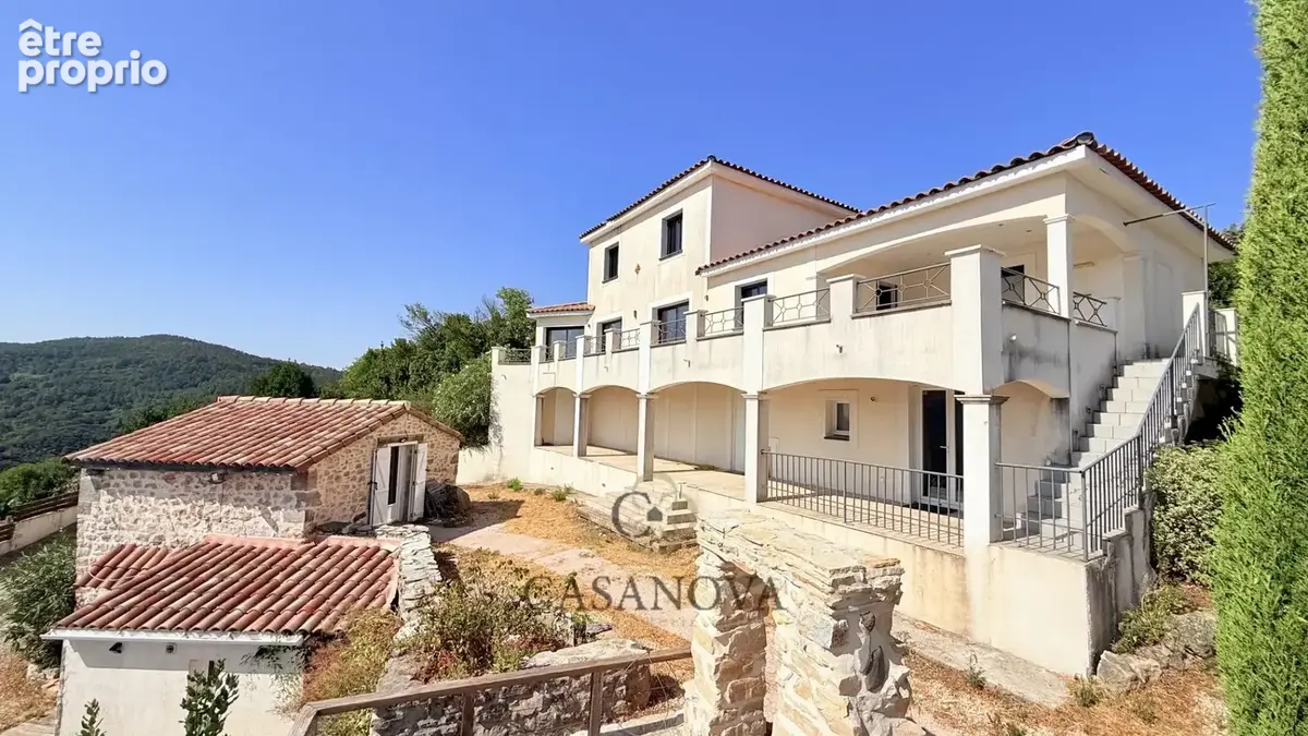 Propriété avec gîtes et maison familiale sur les hauteurs de Lodève - photo 4