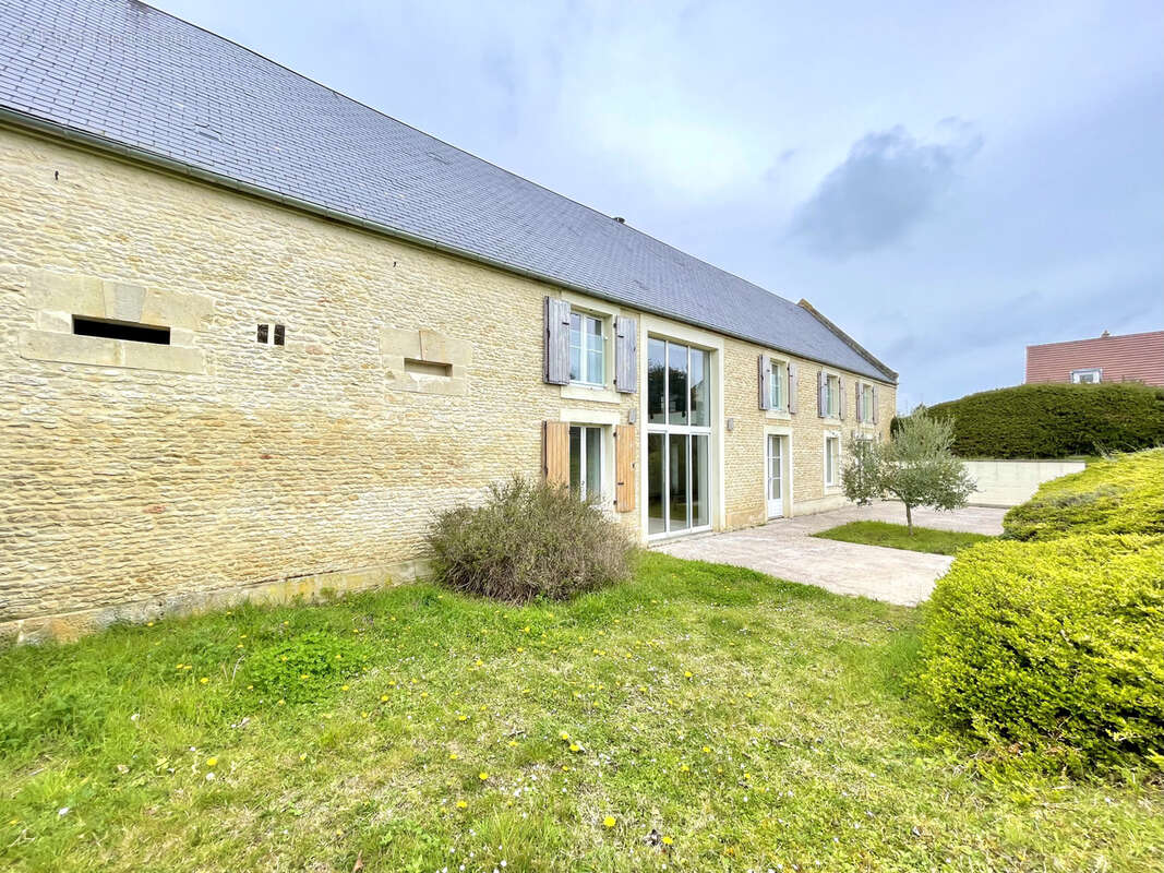 Maison à SAINT-CONTEST