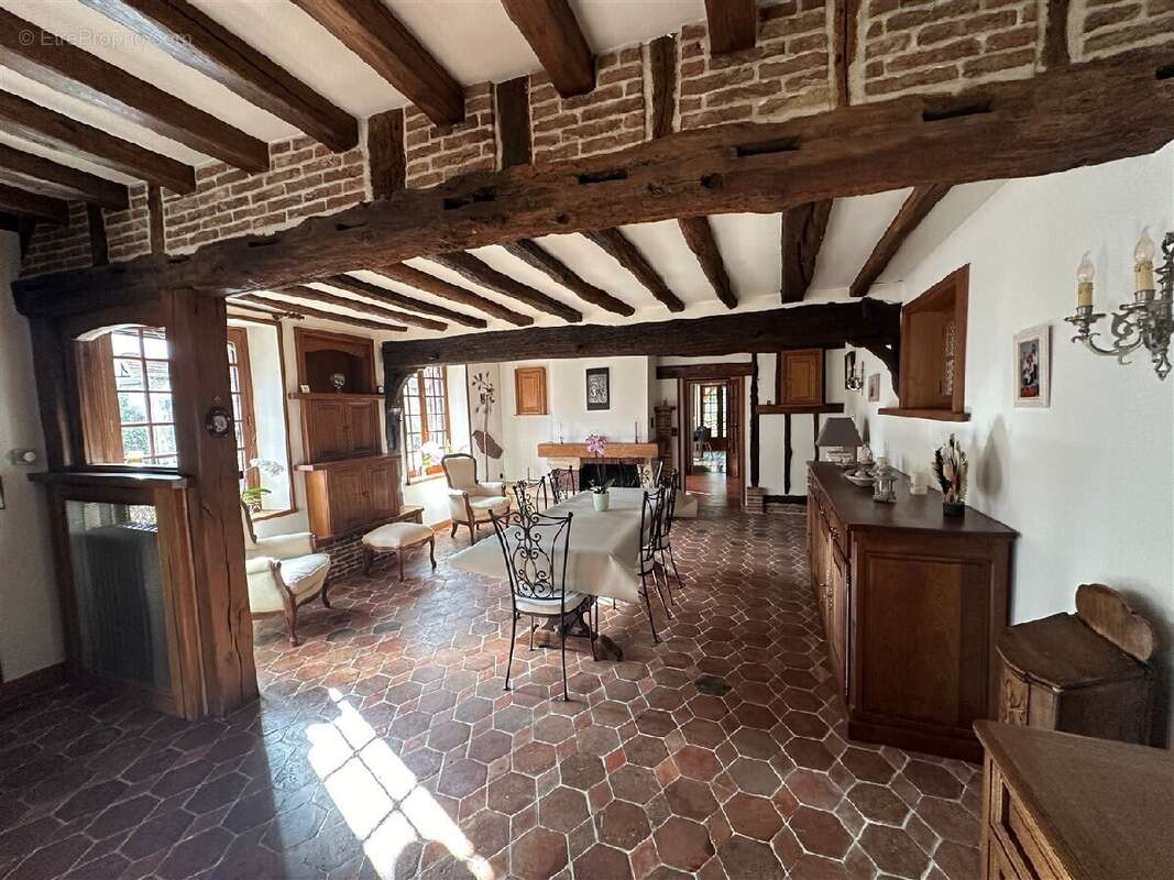 Maison à CHATEAUNEUF-EN-THYMERAIS