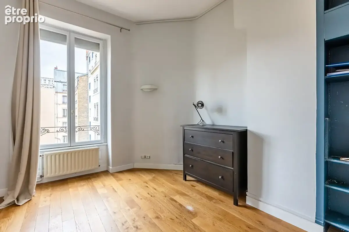 Duplex de 118m² - Lumineux et ensoleillé -  Box fermé deux places en enfilade en sus - photo 9