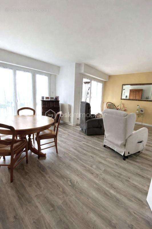 Appartement à RAMBOUILLET